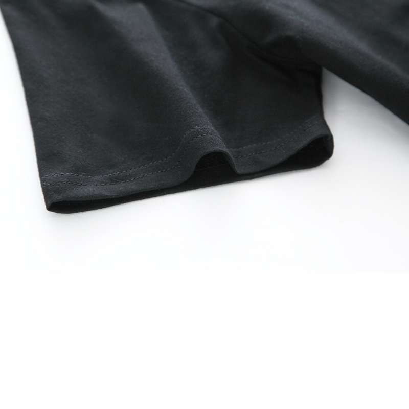 Camiseta grande negra con indu - Industrial Print & Laser Inc reseña y precio