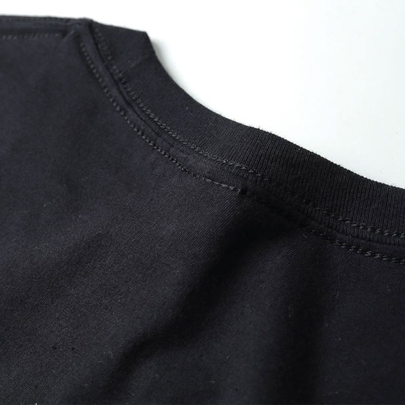Camiseta grande negra con indu - Industrial Print & Laser Inc reseña y precio